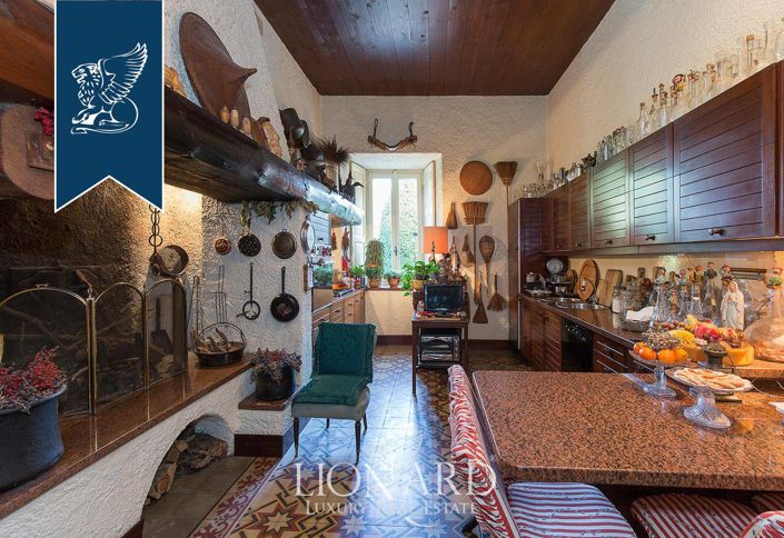 Image No.37-27 Bed Villa for sale