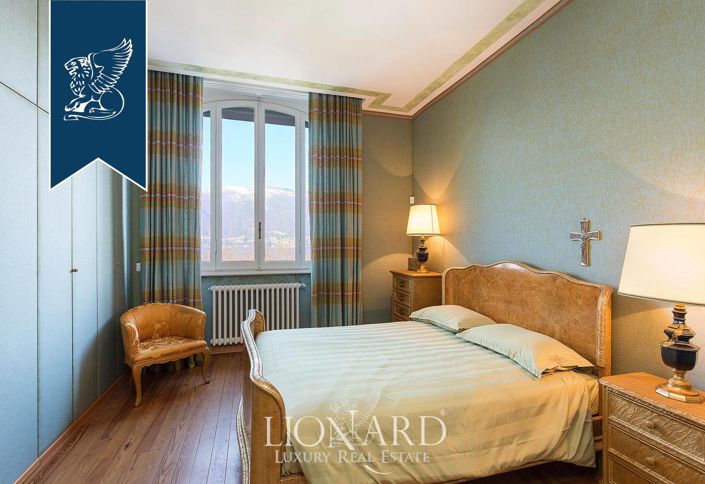 Image No.30-10 Bed Villa for sale