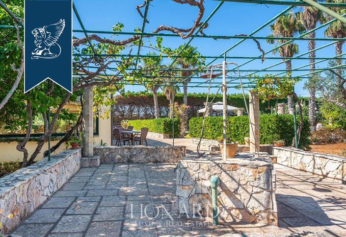 Image No.4-Ferme de 14 chambres à vendre à Salve