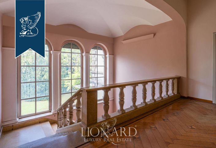 Image No.14-10 Bed Villa for sale