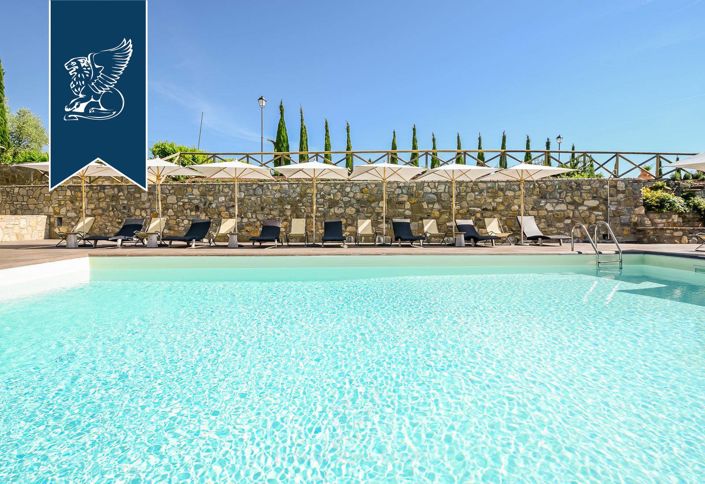 Image No.11-Maison de campagne de 18 chambres à vendre à Castellina in Chianti