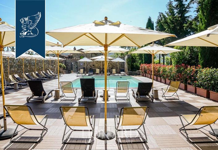 Image No.12-Maison de campagne de 18 chambres à vendre à Castellina in Chianti