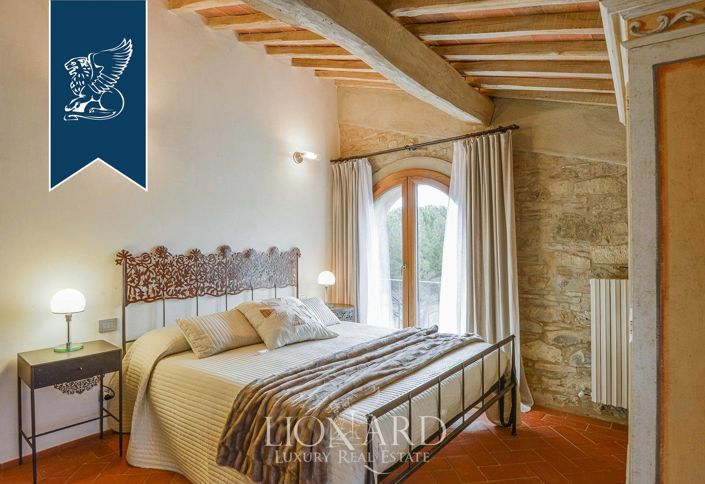 Image No.25-Maison de campagne de 18 chambres à vendre à Castellina in Chianti