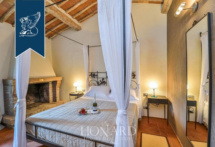 Image No.33-Maison de campagne de 18 chambres à vendre à Castellina in Chianti