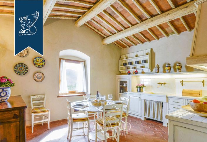 Image No.35-Maison de campagne de 18 chambres à vendre à Castellina in Chianti