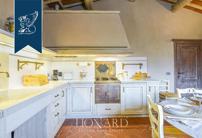 Image No.36-Maison de campagne de 18 chambres à vendre à Castellina in Chianti