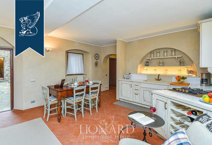 Image No.49-Maison de campagne de 18 chambres à vendre à Castellina in Chianti