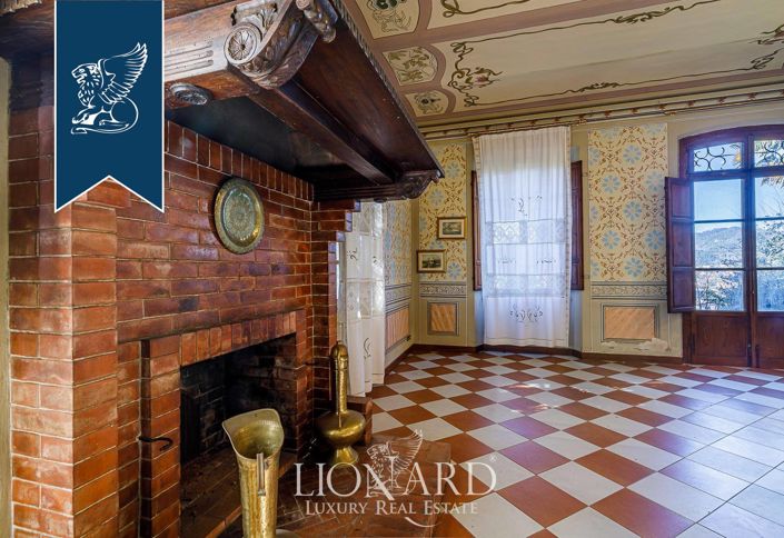 Image No.15-11 Bed Villa for sale