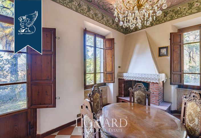 Image No.18-11 Bed Villa for sale