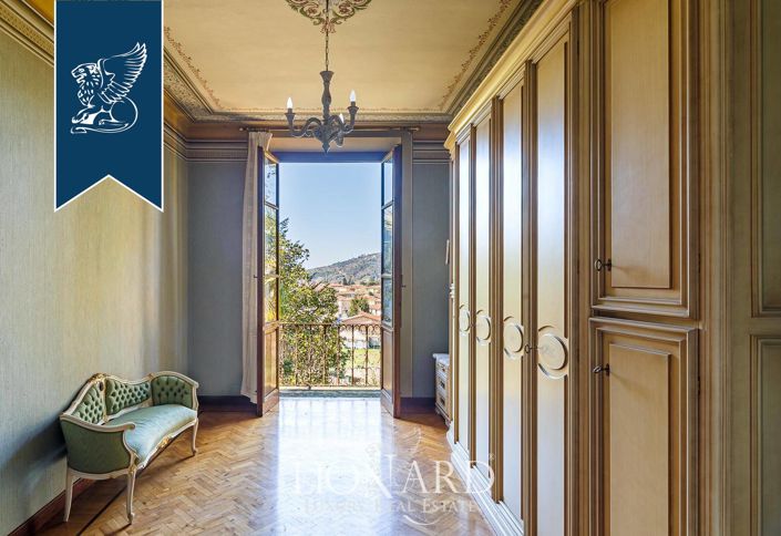 Image No.21-11 Bed Villa for sale