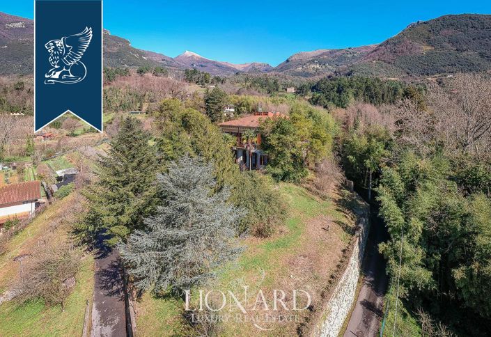 Image No.30-11 Bed Villa for sale