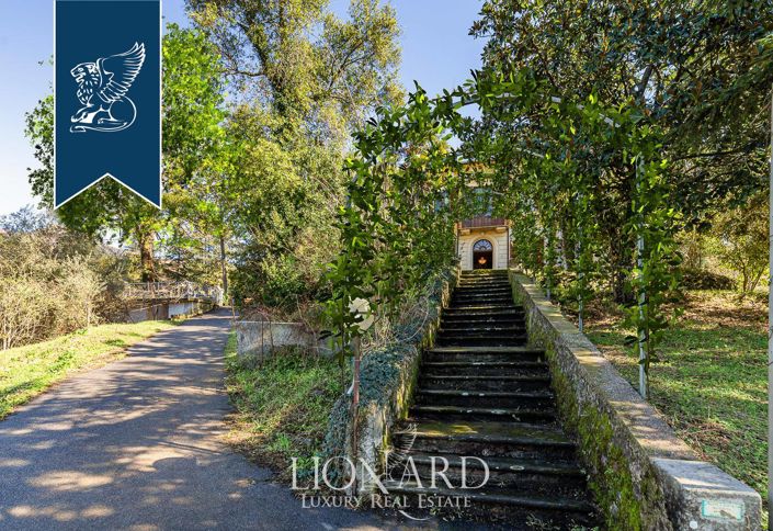 Image No.5-11 Bed Villa for sale