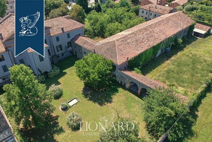 Image No.15-4 Bed Villa for sale