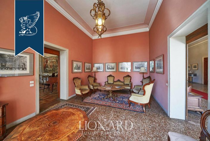 Image No.18-4 Bed Villa for sale