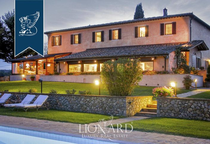 Image No.4-7 Bed Villa for sale