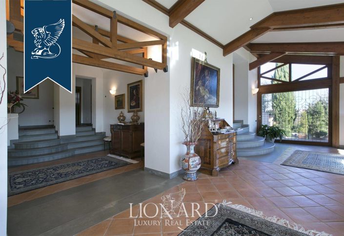 Image No.57-7 Bed Villa for sale