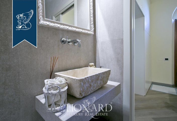 Image No.80-7 Bed Villa for sale