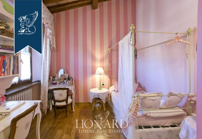 Image No.82-7 Bed Villa for sale