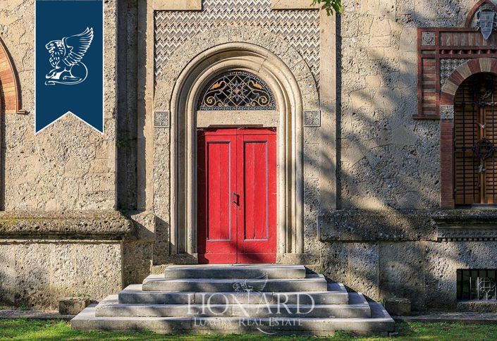 Image No.26-52 Bed Villa for sale