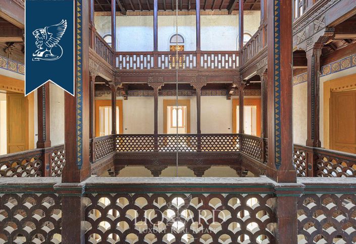 Image No.35-52 Bed Villa for sale