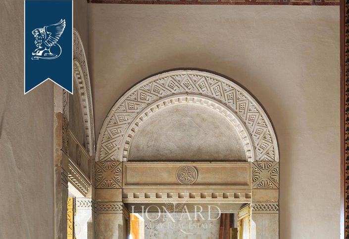 Image No.51-52 Bed Villa for sale