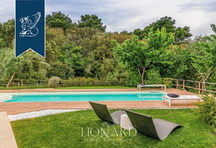 Image No.13-5 Bed Villa for sale