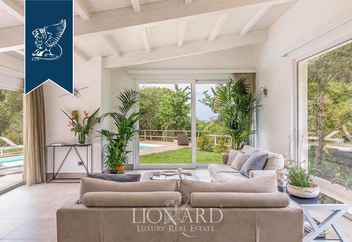 Image No.19-5 Bed Villa for sale