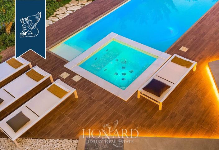 Image No.36-5 Bed Villa for sale