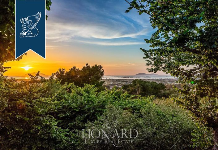 Image No.40-5 Bed Villa for sale