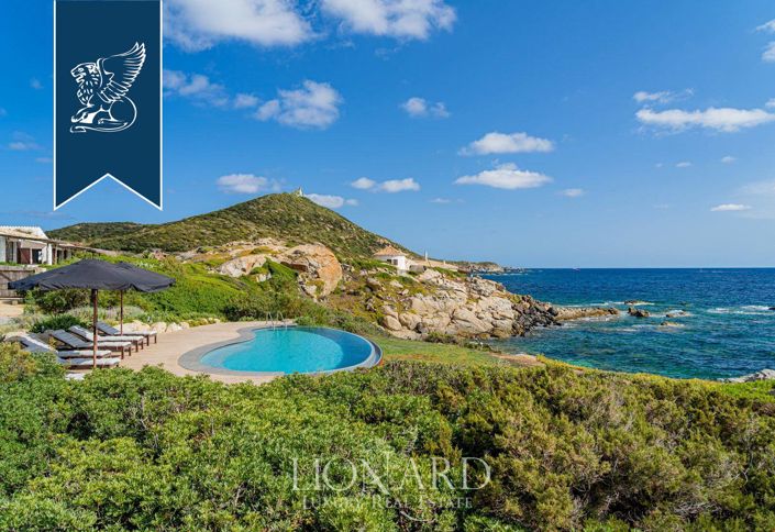 Image No.5-10 Bed Villa for sale