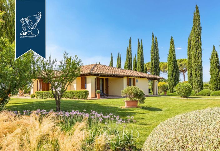 Image No.14-15 Bed Farmhouse for sale