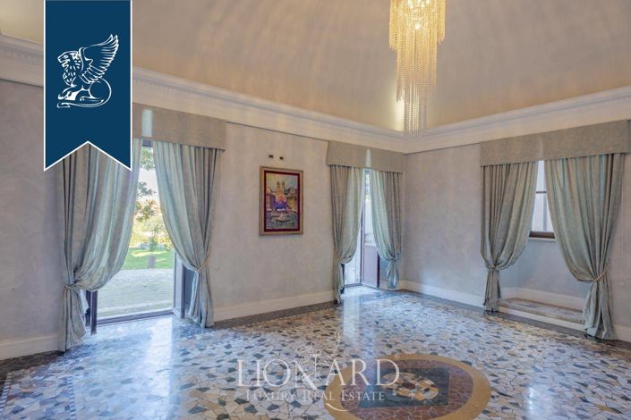 Image No.14-30 Bed Property for sale