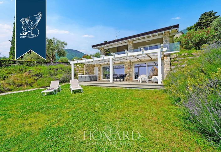 Image No.14-11 Bed Villa for sale