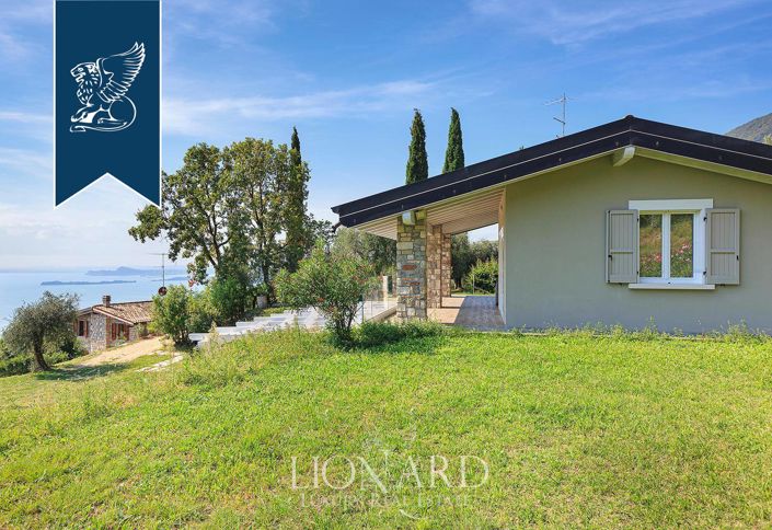 Image No.17-11 Bed Villa for sale