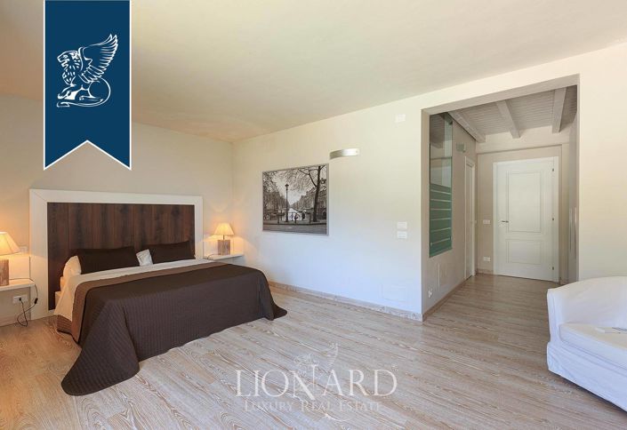 Image No.27-11 Bed Villa for sale