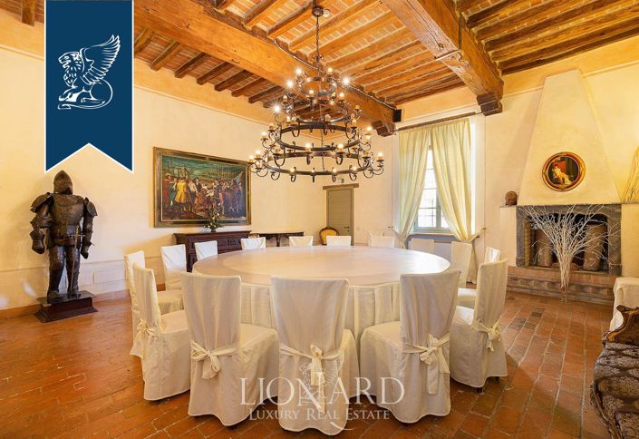 Image No.44-25 Bed Property for sale