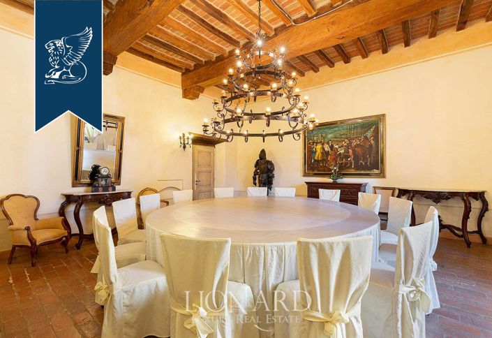 Image No.45-25 Bed Property for sale