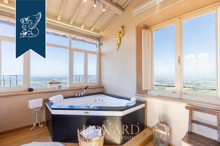 Image No.8-Un hôtel de 37 chambres à vendre à Cortona