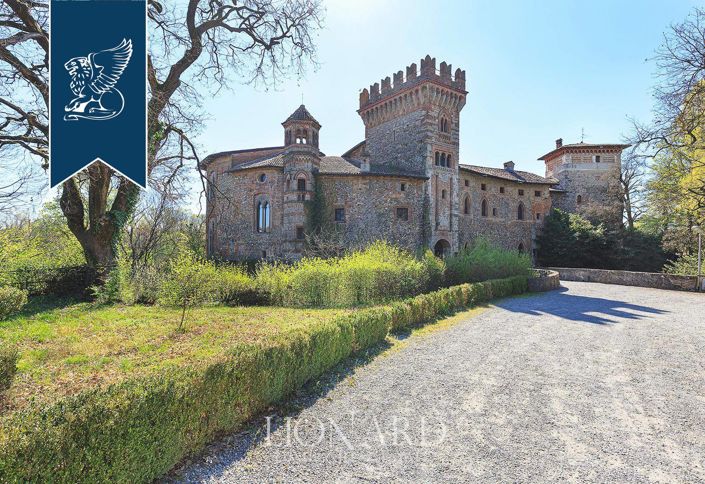 Image No.15-6 Bed Property for sale