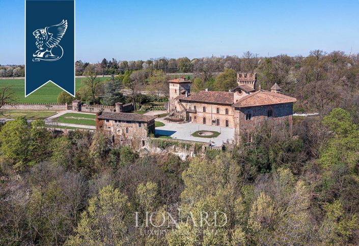 Image No.49-6 Bed Property for sale