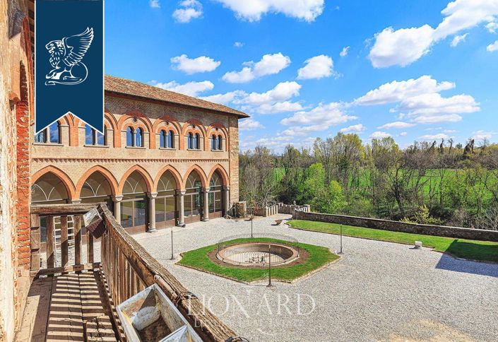 Image No.7-6 Bed Property for sale