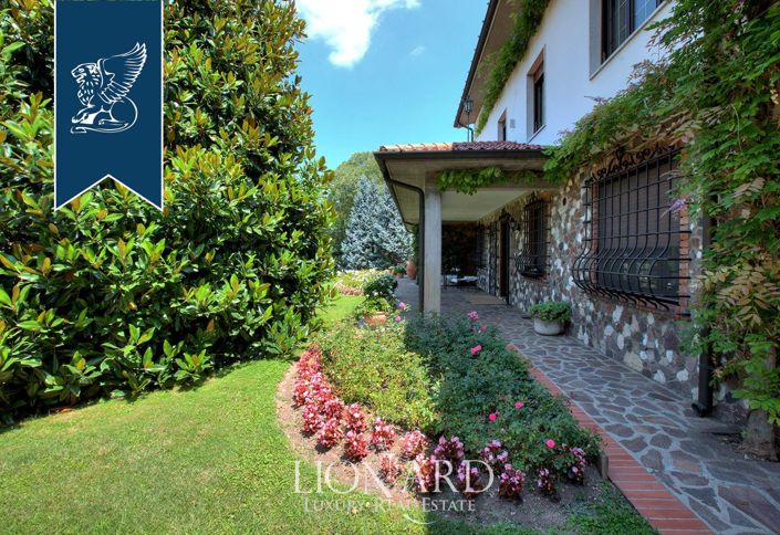 Image No.10-2 Bed Villa for sale