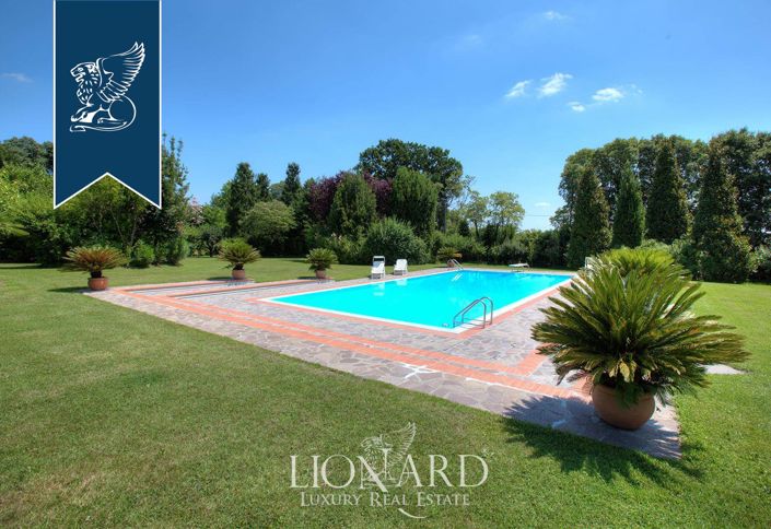 Image No.15-2 Bed Villa for sale