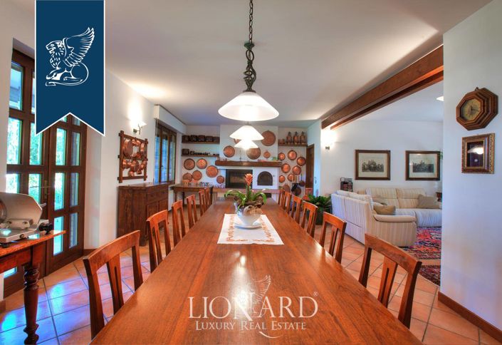 Image No.33-2 Bed Villa for sale