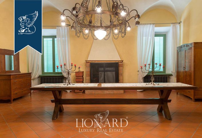 Image No.35-2 Bed Villa for sale