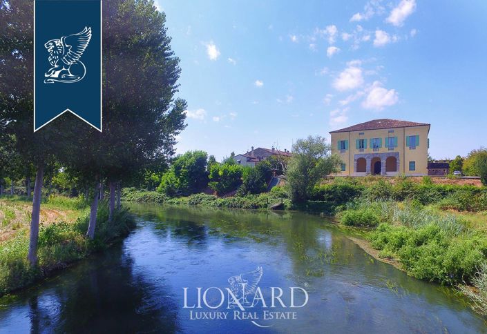 Image No.43-2 Bed Villa for sale