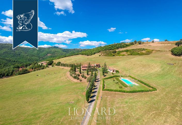 Image No.2-8 Bed Villa for sale