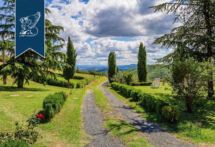 Image No.30-8 Bed Villa for sale