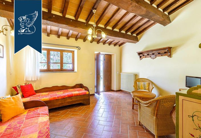 Image No.38-8 Bed Villa for sale