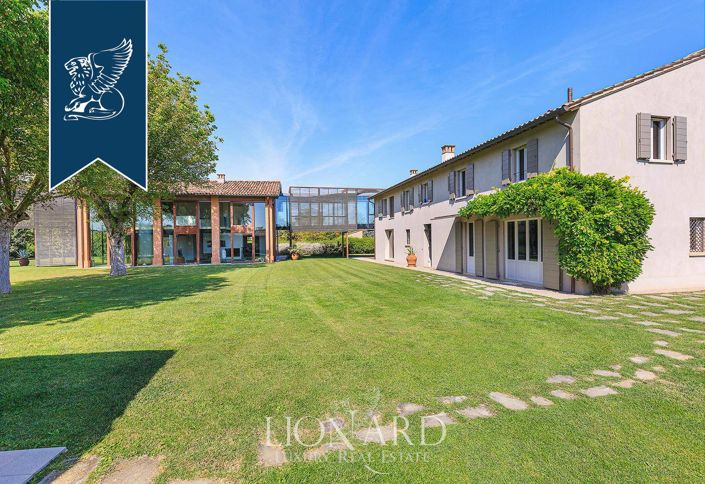 Image No.18-6 Bed Villa for sale